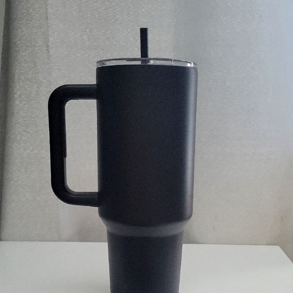 Osse Black Tumbler
